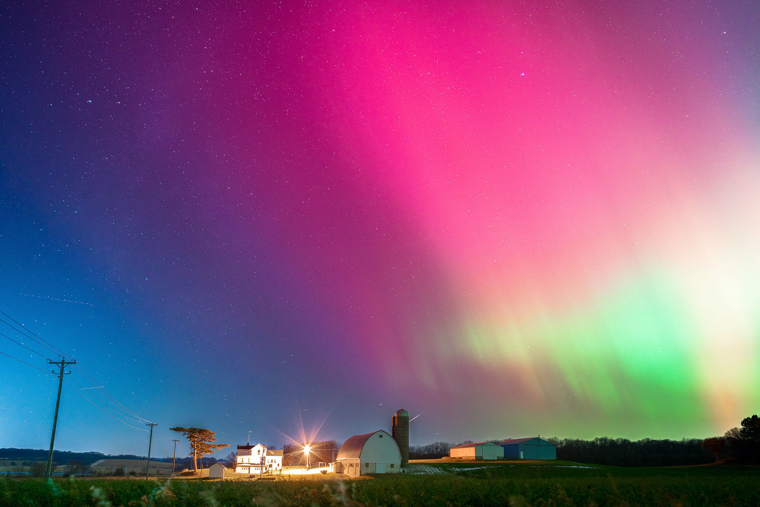 geomagnetic-storm-brings-dazzling-northern-lights-to-u-s-skies
