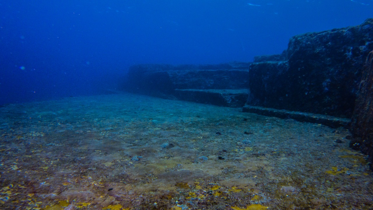 Nine Underwater Discoveries That Remain Unexplained