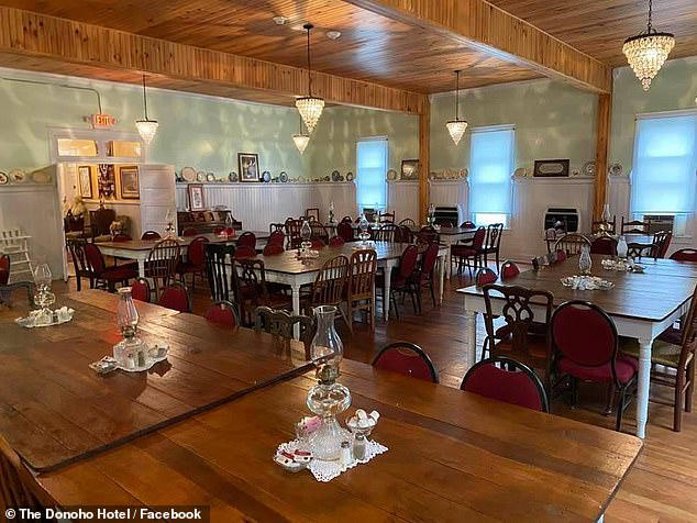 Historic southern hotel with classic verandas is totally destroyed by ...