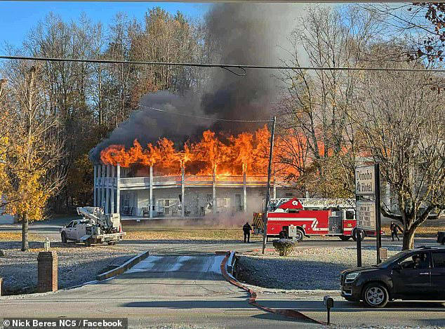 Historic southern hotel with classic verandas is totally destroyed by ...