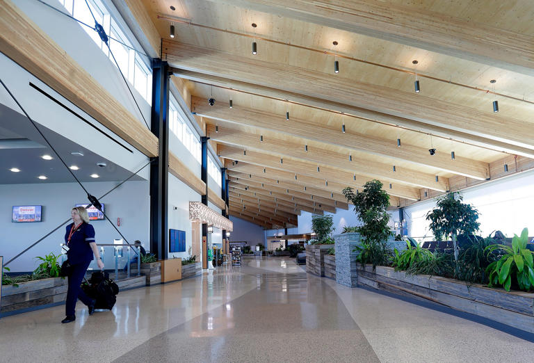Appleton International Airport lands another nonstop route to a major ...
