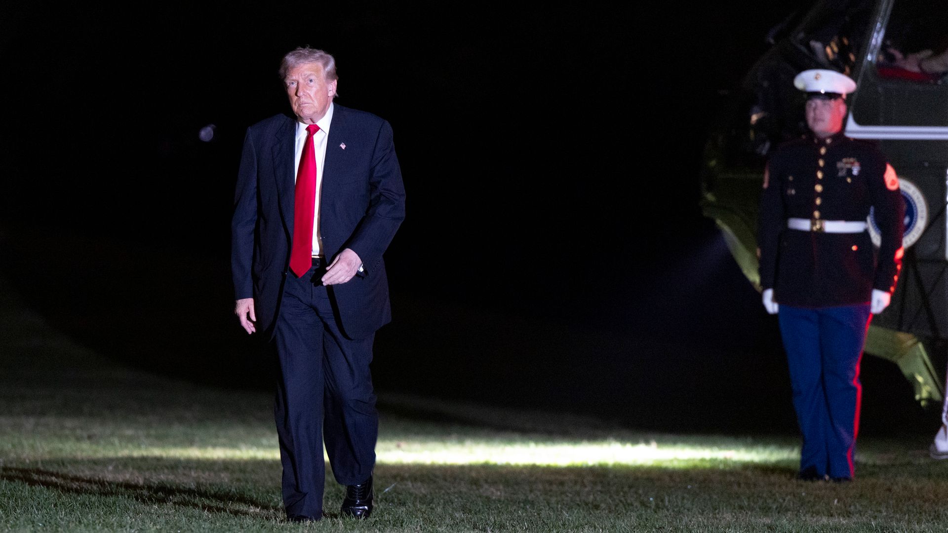 Fall Jeffrey Epstein: Neue Mails enthüllt – was wusste Donald Trump?