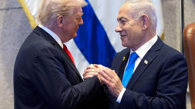 Trump a suggéré une grâce de Netanyahu lui soit accordée lors de son discours au Parlement israélien le 13 octobre. Reuters/Evan Vucci