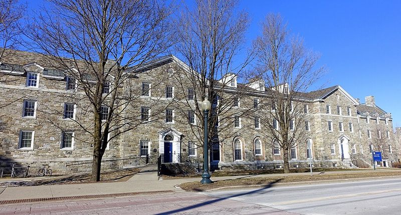 Maple Groves, Misty Trails, and Mountain Inns Define This Underrated ...