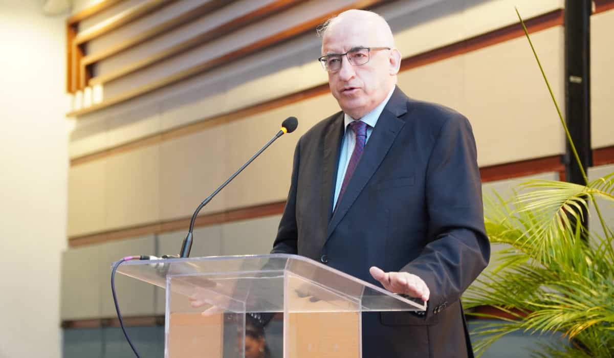 Gerente del BanRep reconoce «posibilidad indeseable» de subir la tasa ...
