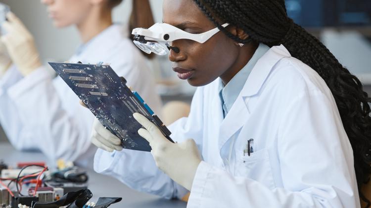 Hampton hosts student innovation competition with $10K in prizes