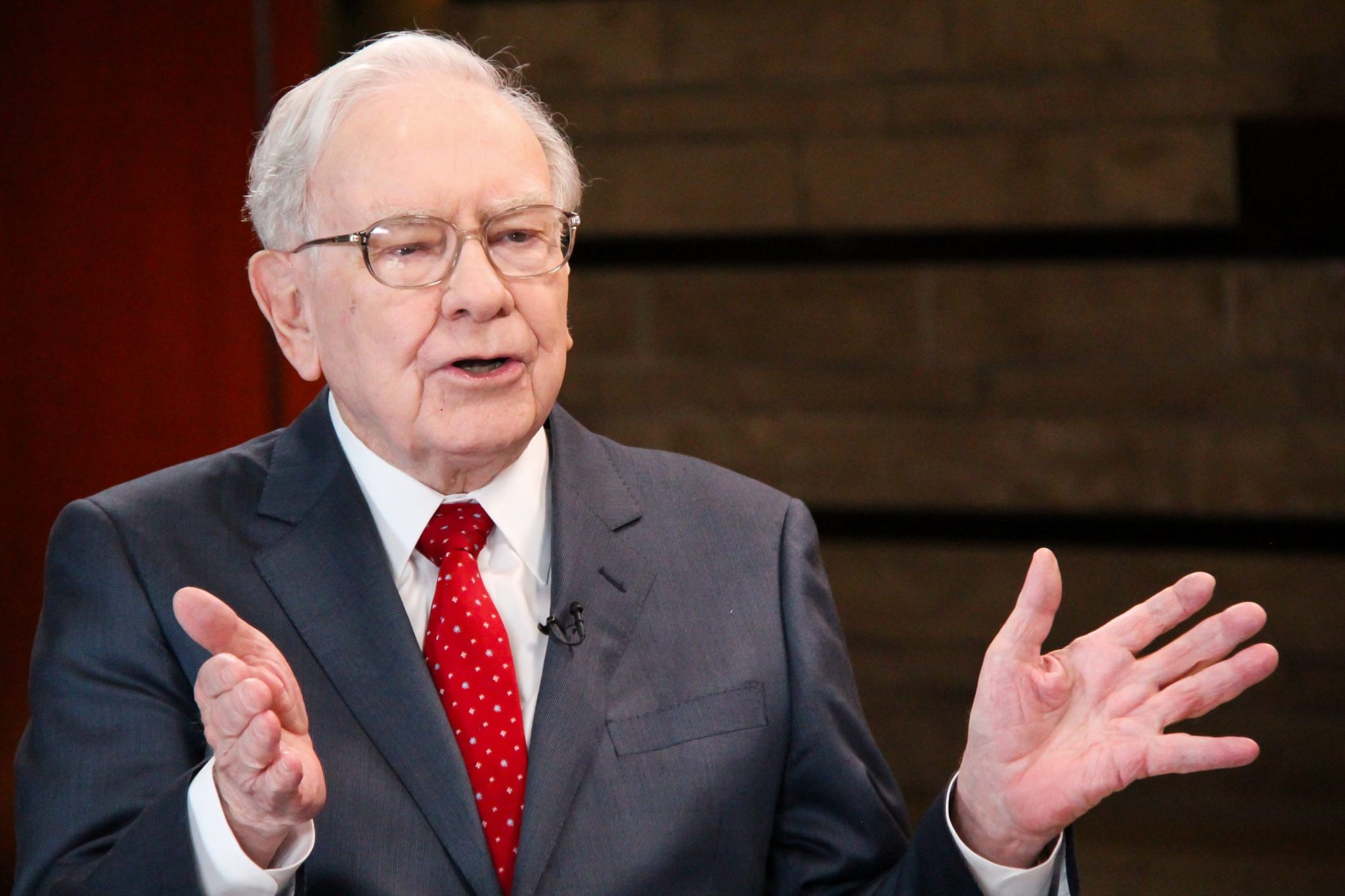 Warren Buffett says accumulating great amount of money doesn t