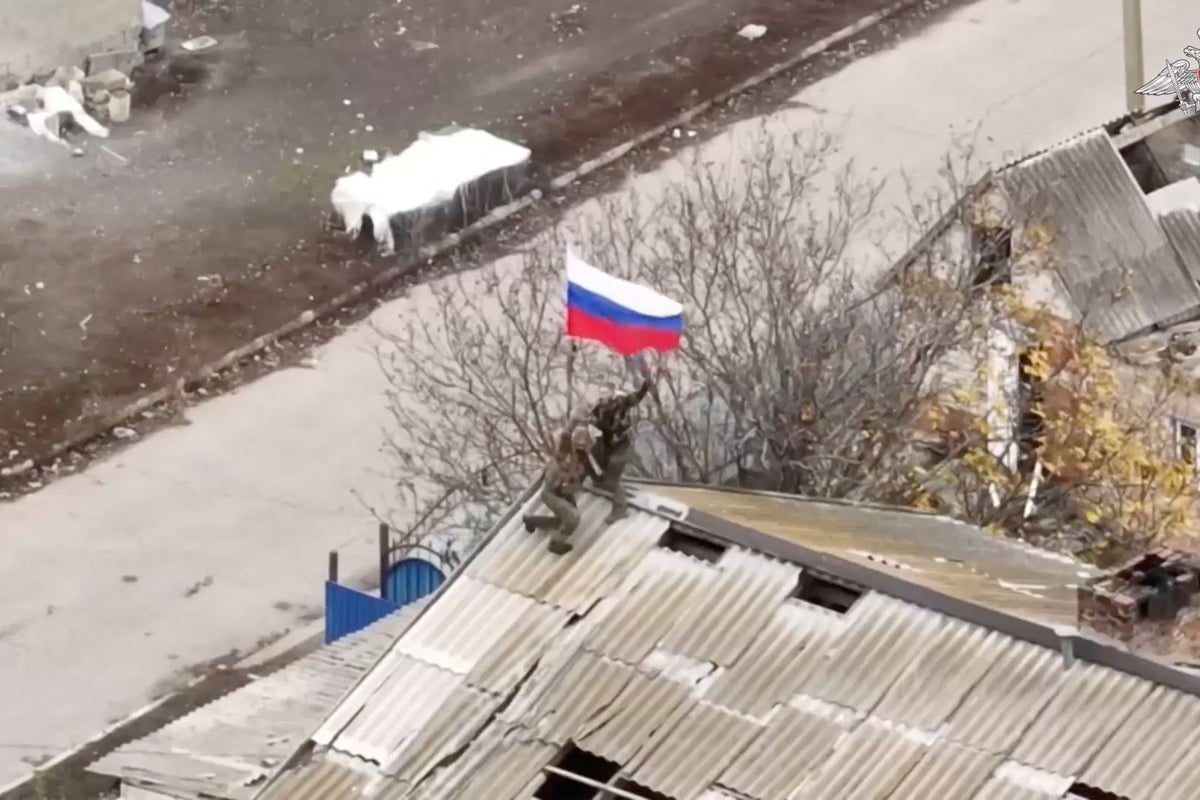 Russian troops exploit bad weather to make key gains in Ukraine