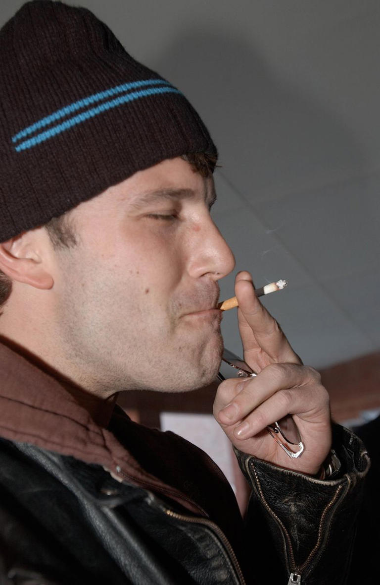 ben affleck with a cigarette wears wedding band while taking smoke break on movie set affleck cigarette Actor Ben smokes
