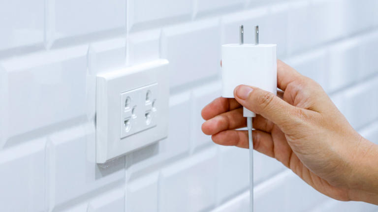 How To Make Sure Your iPhone Is Charging As Fast As Possible