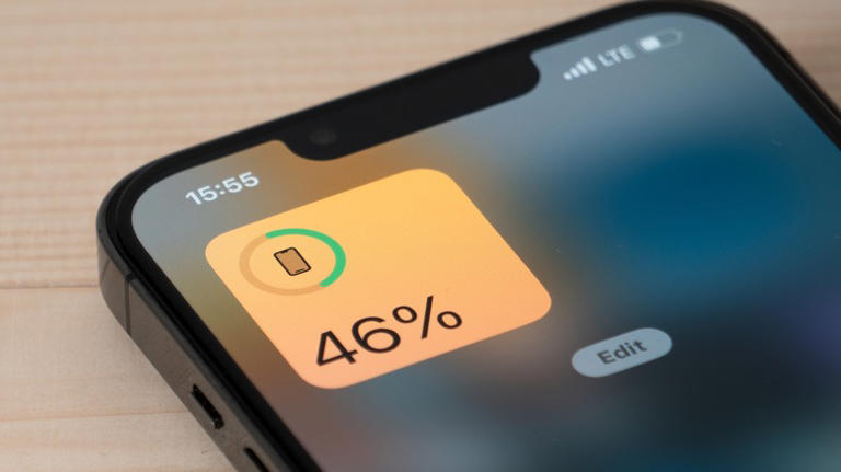 How To Make Sure Your iPhone Is Charging As Fast As Possible