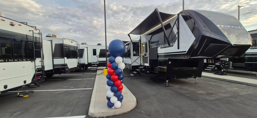 Fun Town RV celebrates grand opening in Las Vegas