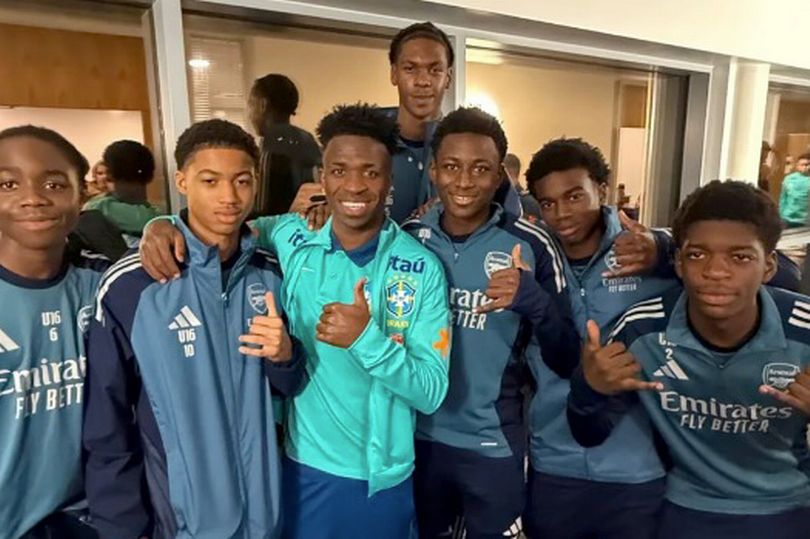Rodrygo and Vinicius Jr show true Arsenal colours as photos of Real ...