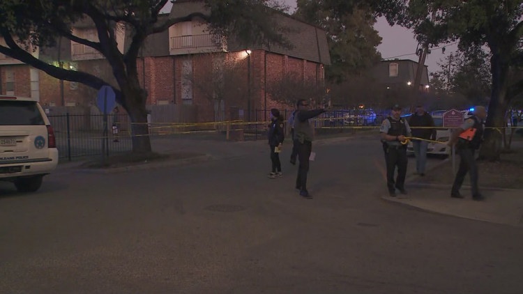 Hollygrove shooting leaves 16-year-old dead
