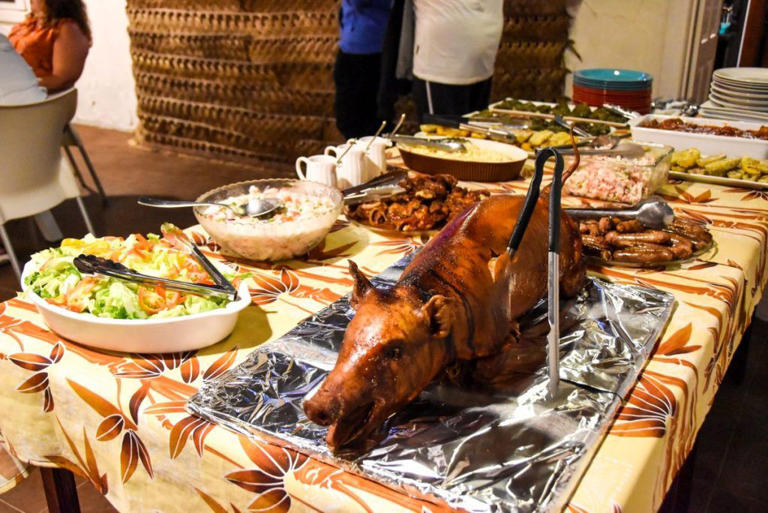 What to Eat in Tonga: Traditional Dishes, Grocery Stores & Resort Meals