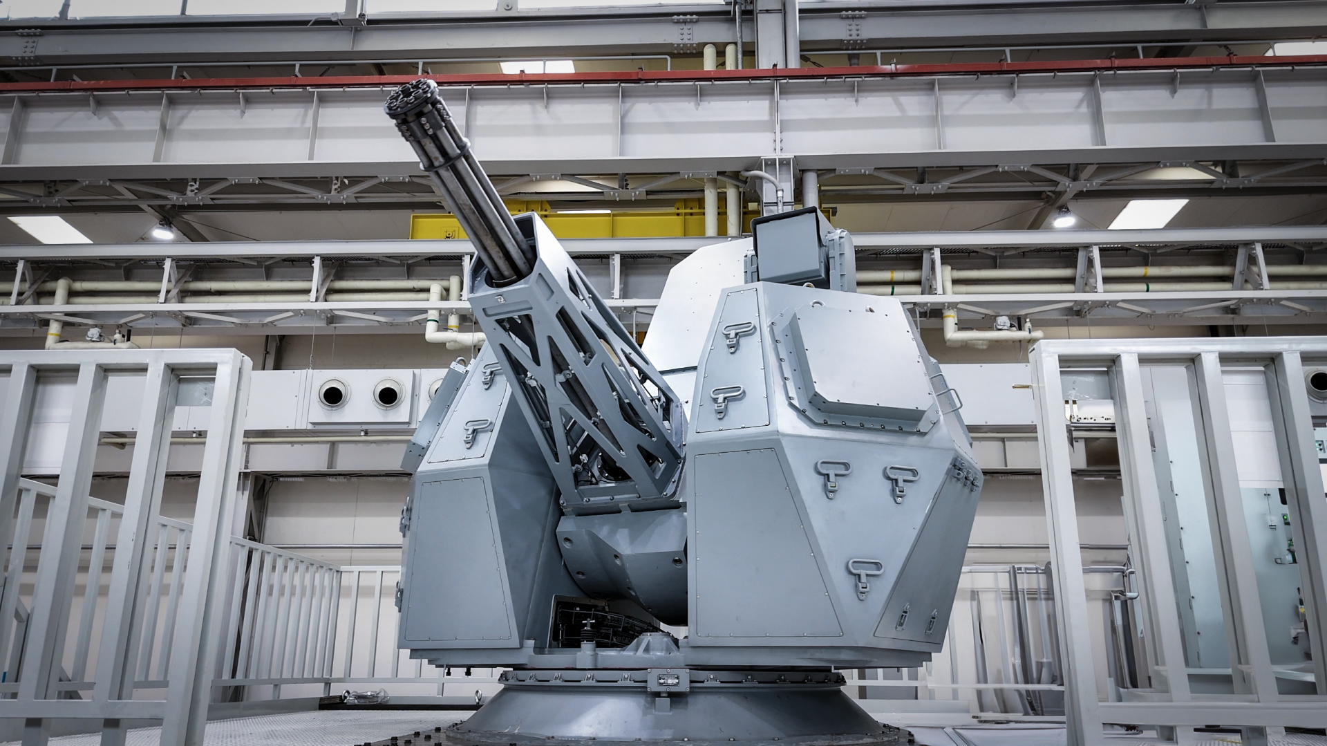 현대위아, 해상용 근접방어 무기 'CIWS-II' 함포체계 첫 출고