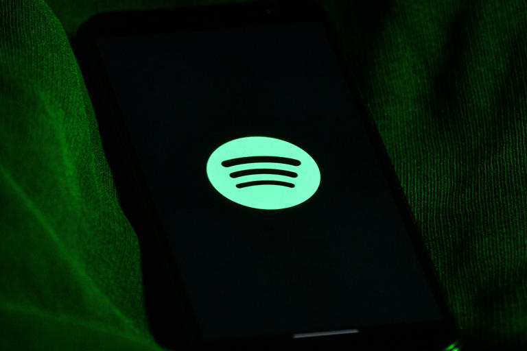 Spotify to add music videos to streaming platform