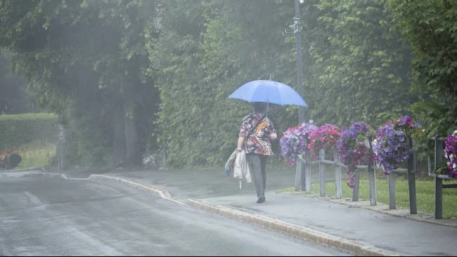 BMKG: Hujan Lebat Ancam Wilayah Indonesia dalam Seminggu ke Depan