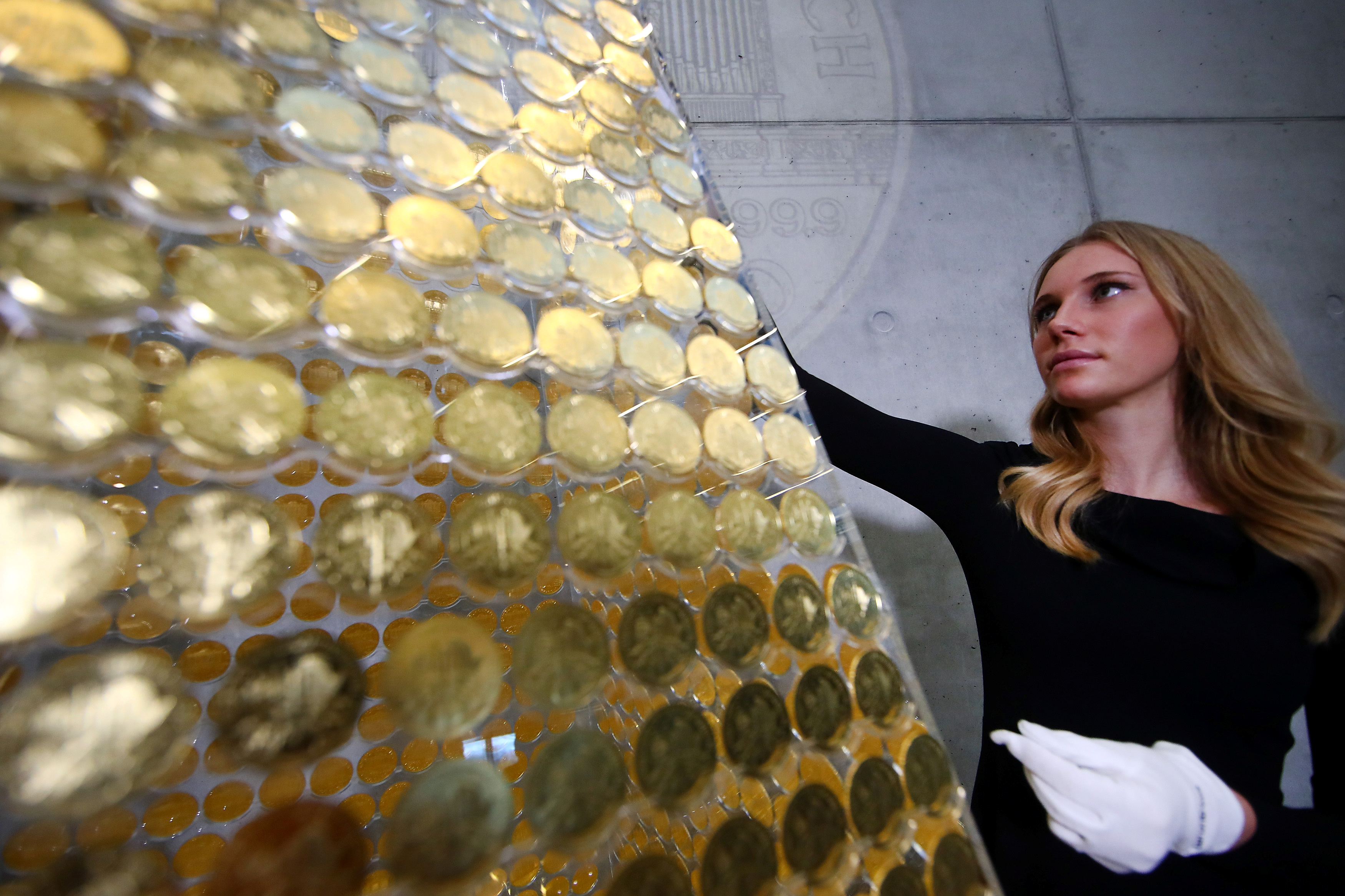 Gold prices rise on US interest rate cut hopes as shutdown ends