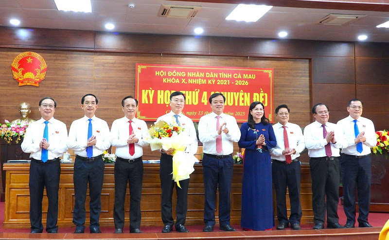 Miễn nhiệm Phó Chủ tịch UBND tỉnh Cà Mau