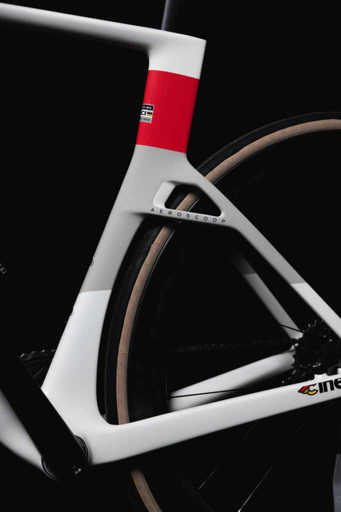 Premier test du nouveau Cinelli Aéroscoop, le vélo le plus ...