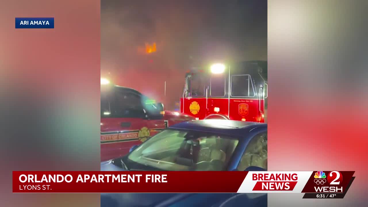 Firefighters battle blaze at Orlando apartment complex