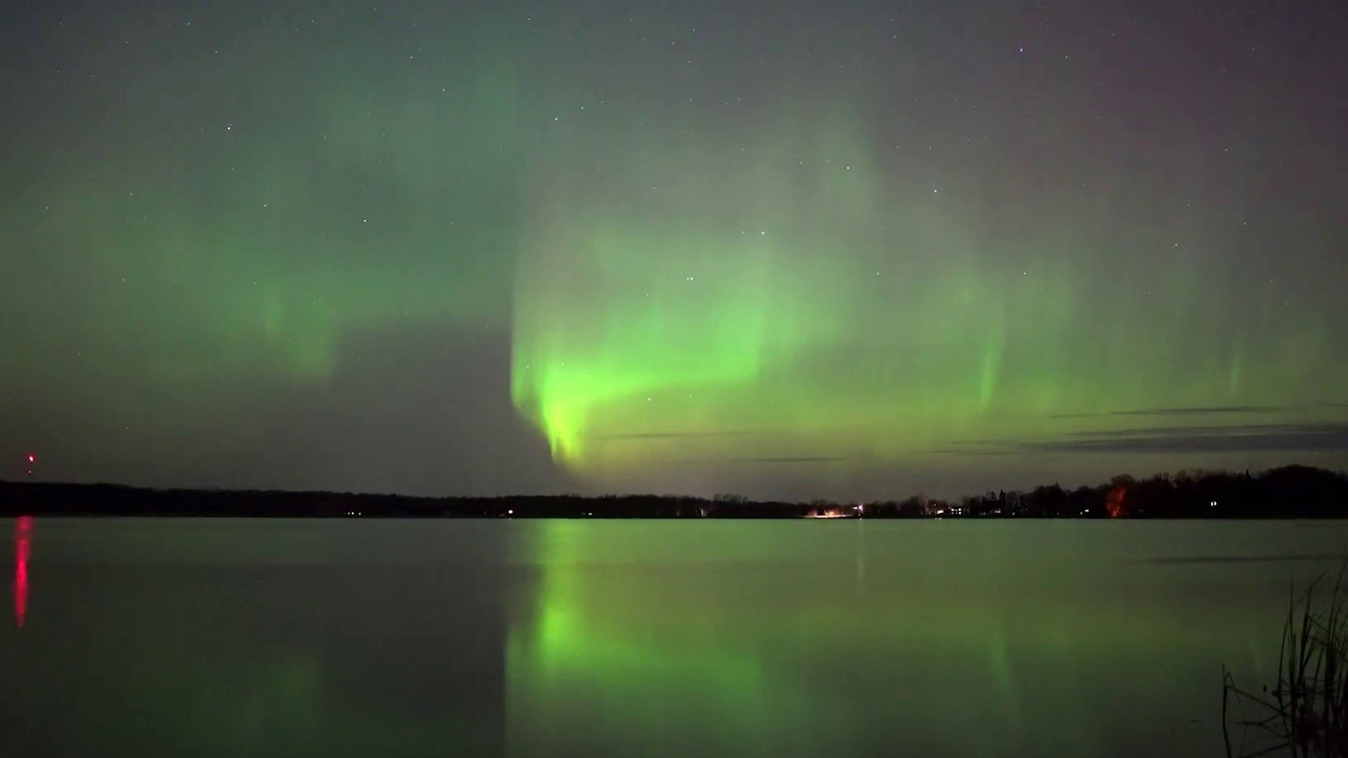 Northern Lights Shine Across US for Second Night
