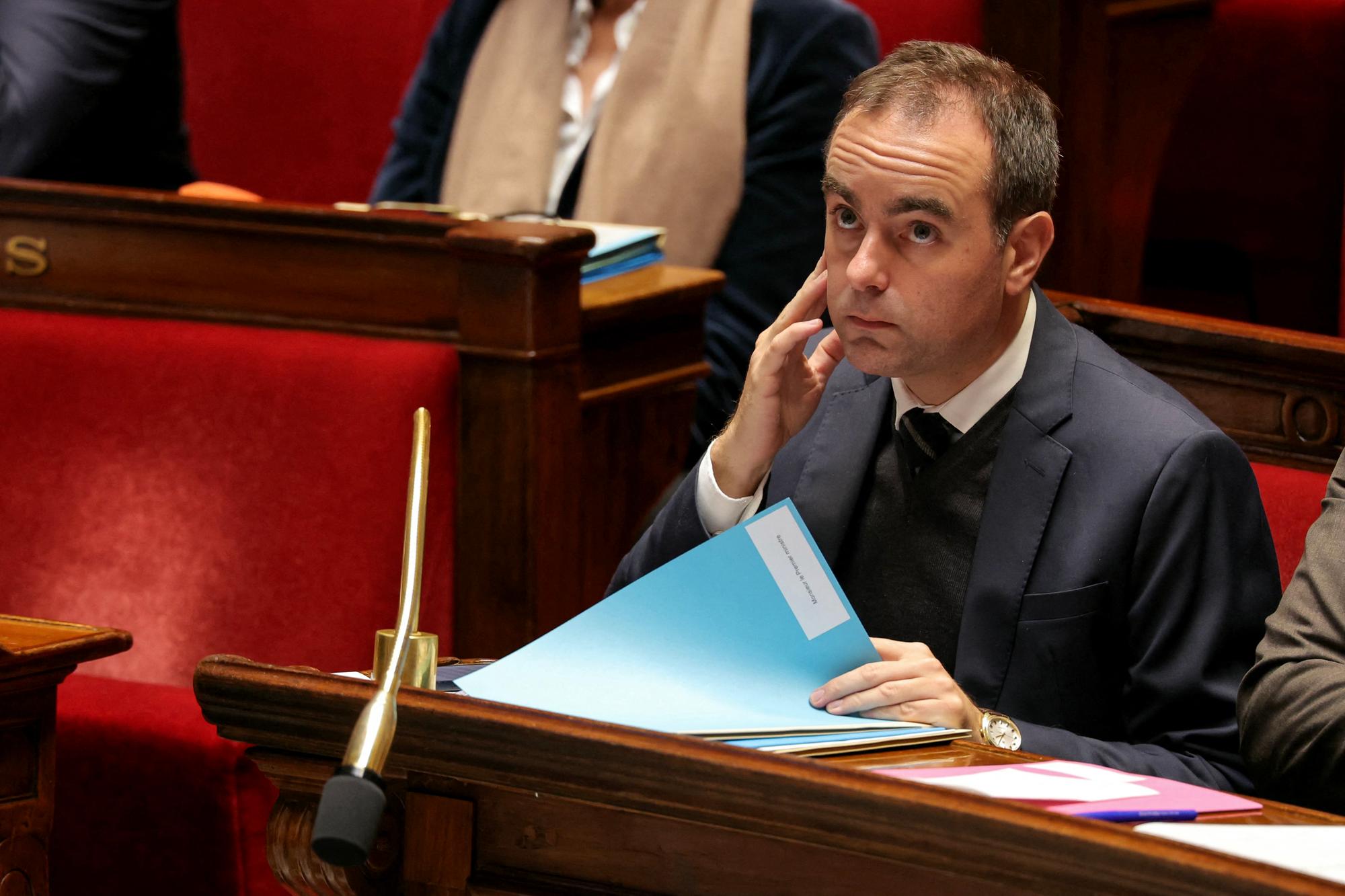 Sébastien Lecornu reprend ses consultations avec le PS pour arracher un ...