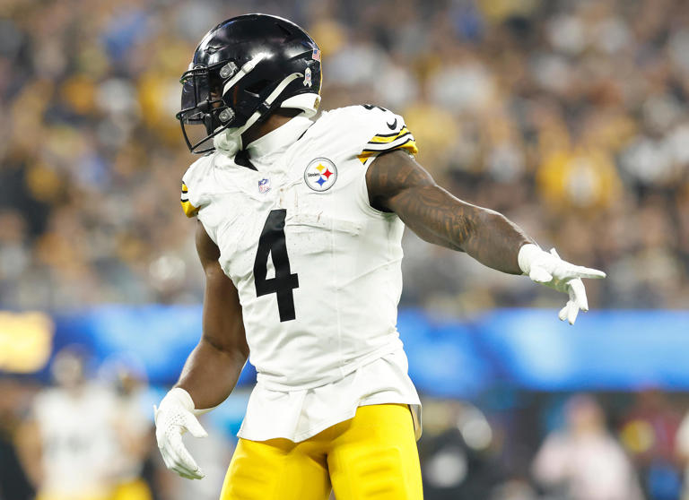 La NFL multa a 5 personas por gestos violentos, incluido el WR de los Steelers DK Metcalf