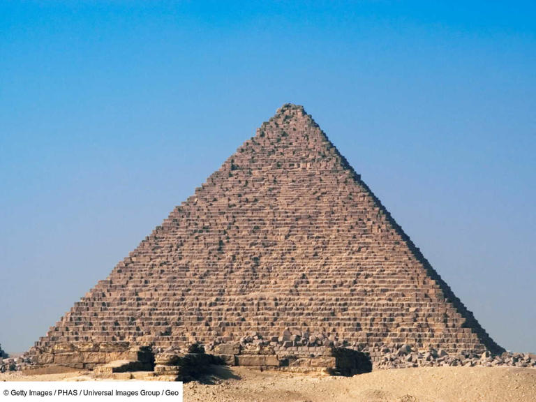 Que révèlent les curieuses anomalies découvertes dans la pyramide de ...