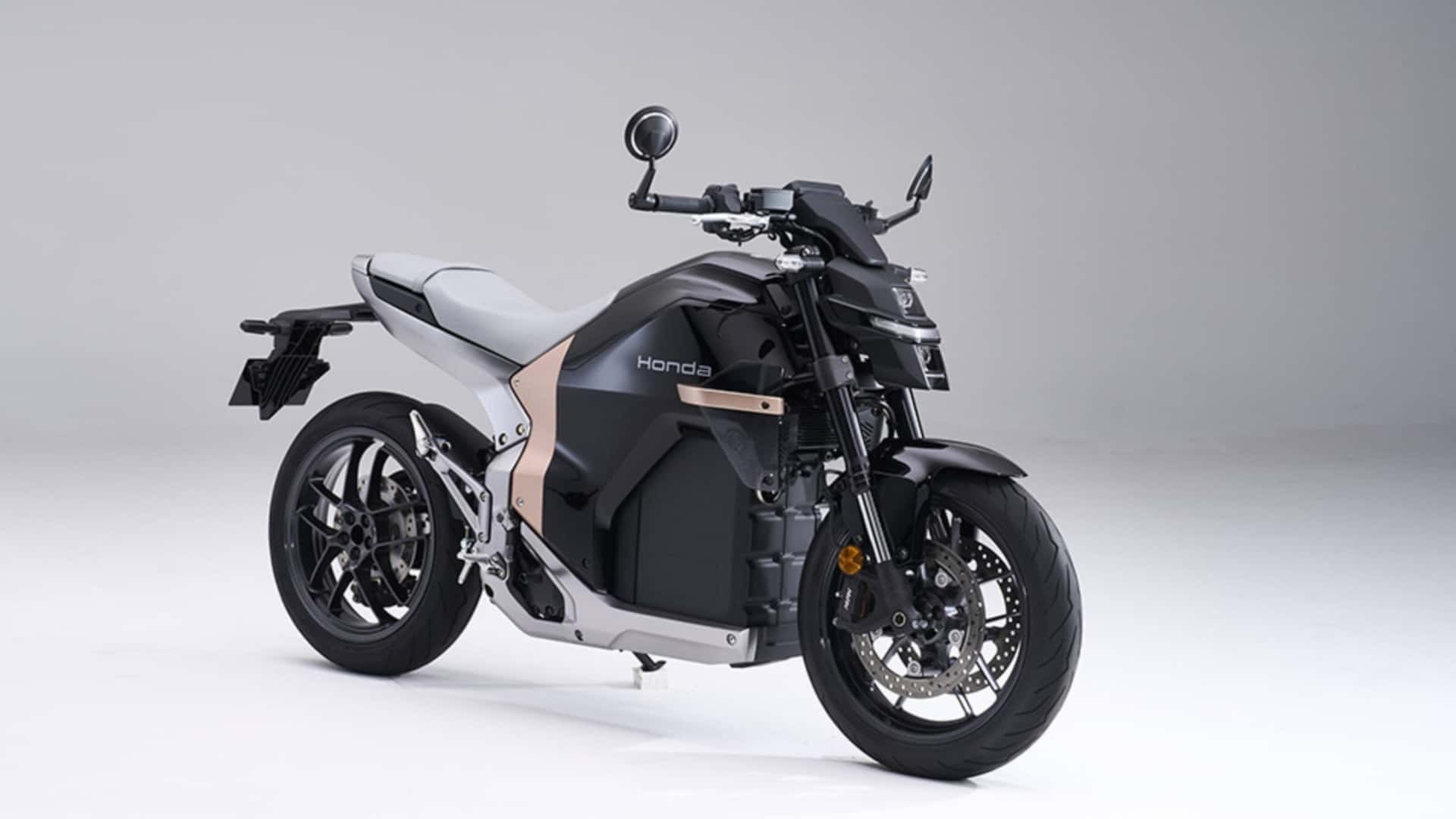 Honda's first EV motorcycle is here. Suffers the same issue as every ...