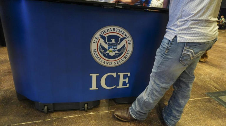 Judge orders release of 300+ ICE detainees