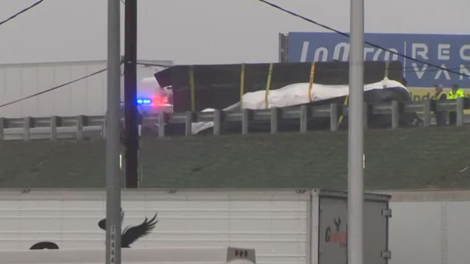 Big rig crash blocks Interstate 80 lanes in West Sacramento