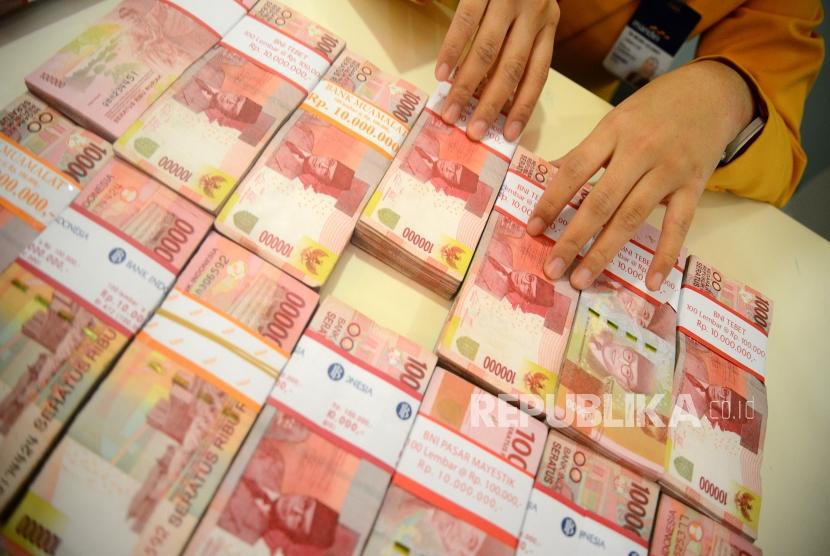 OJK: Suku Bunga Rendah Dorong Pertumbuhan Kredit Akhir 2025