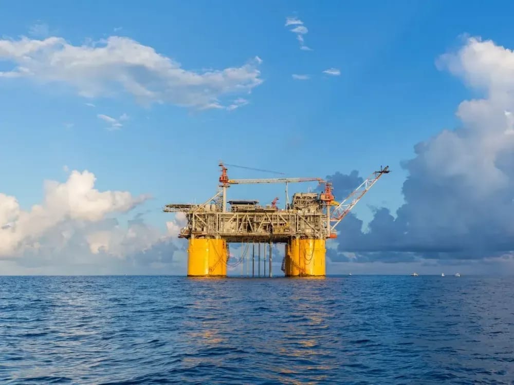 IEA Forecasts Global Oil Market Surplus Of Up To 4.09 million BPD In 2026