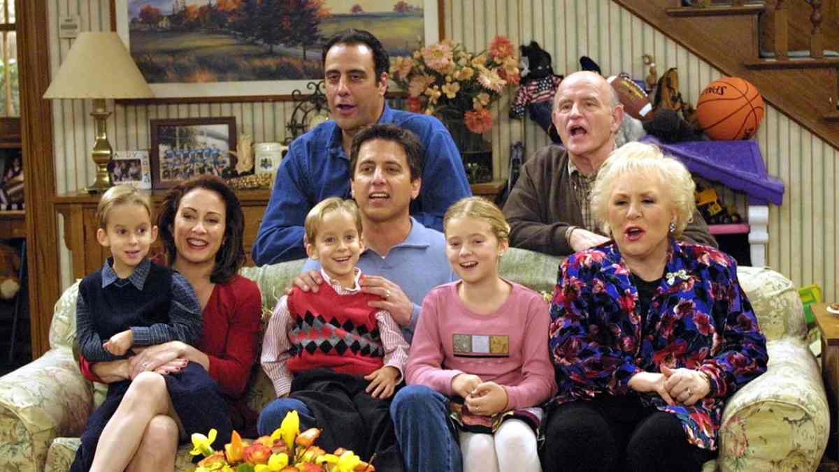 See the before and after of the “Everybody Loves Raymond” cast after(01)