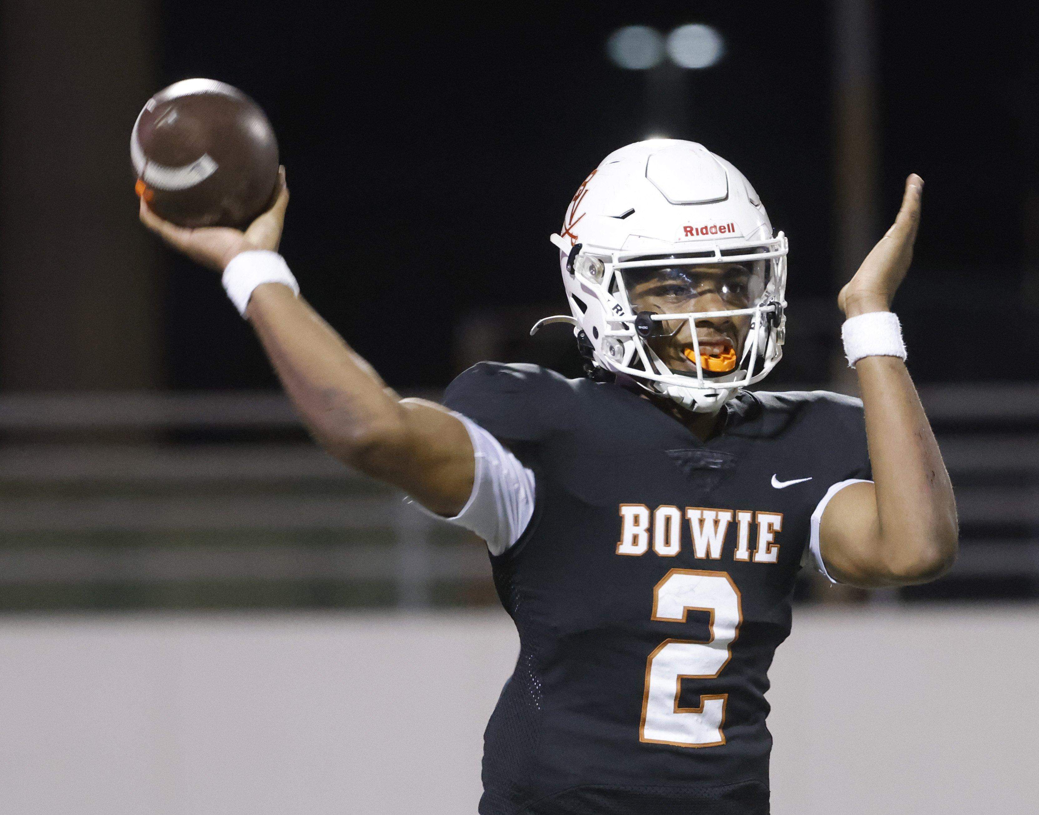 High school football players to watch in Friday's bi-district playoff ...