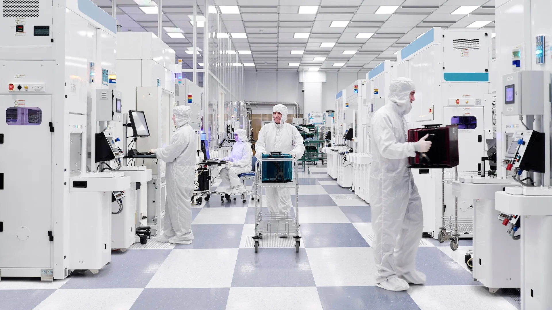 IBM Just Announced a Massive Jump In Quantum Computing. These ...