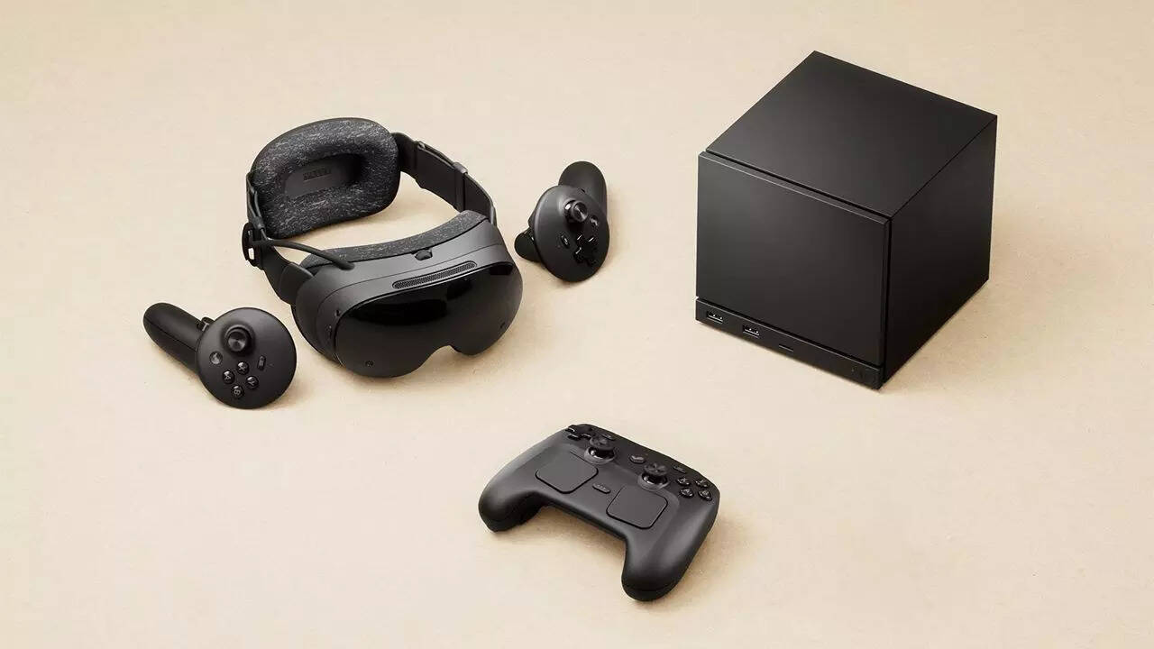 Valve Steam Machine vs PS5 vs Xbox Series X/S: How these gaming ...