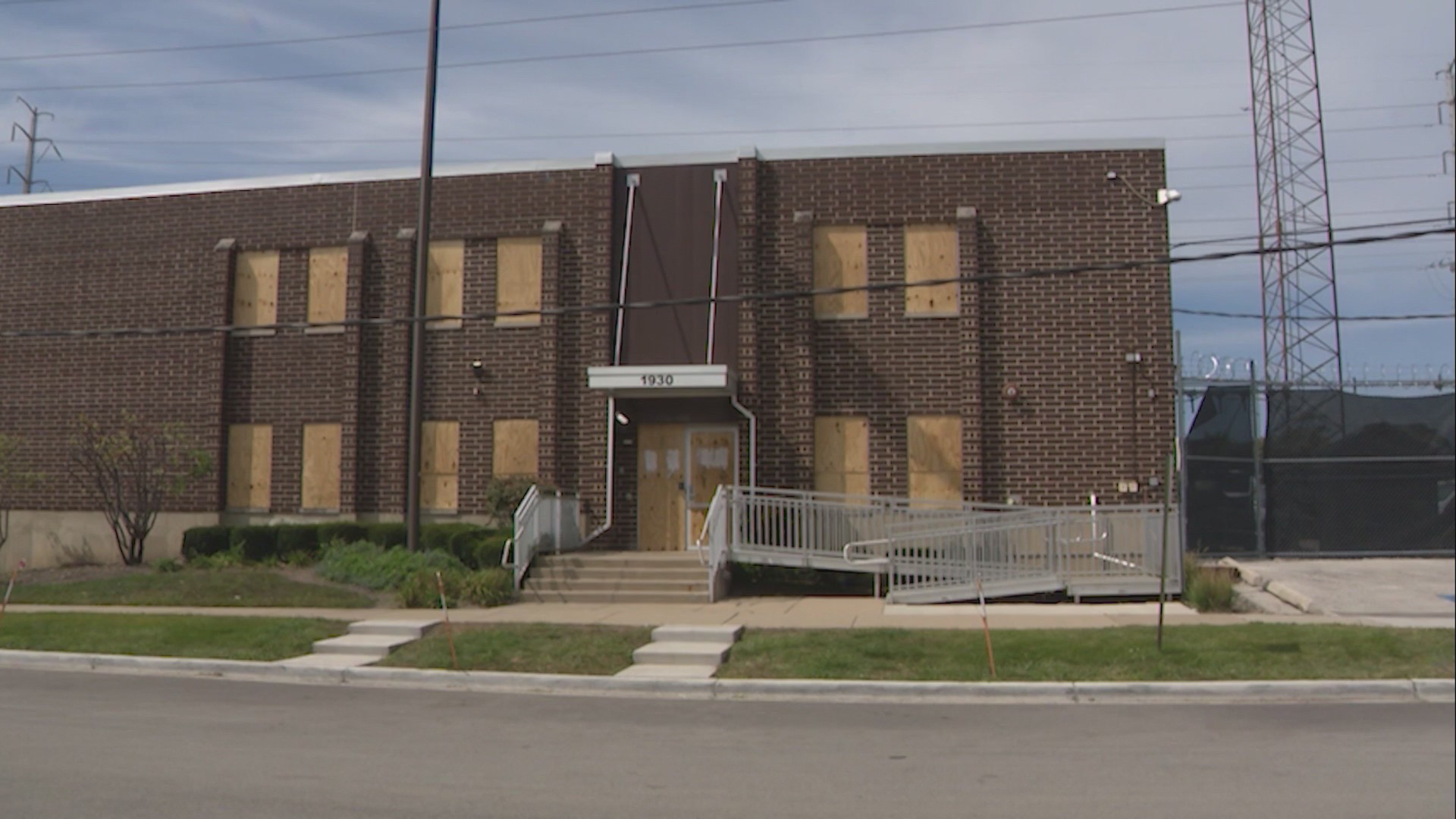 Judge to tour ICE processing facility in Broadview on heels of class ...