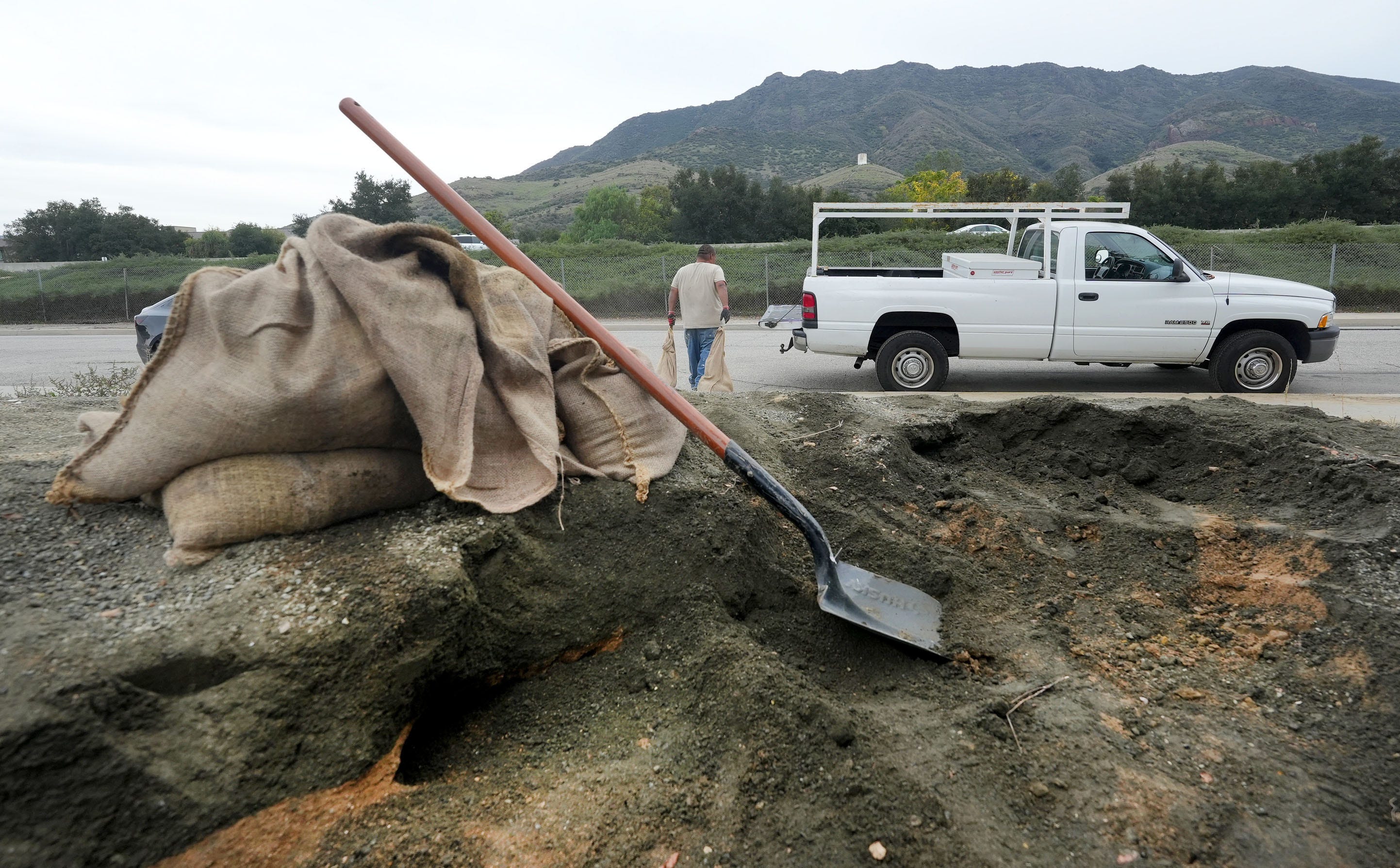 Evacuation warnings issued in Ventura County ahead of storm