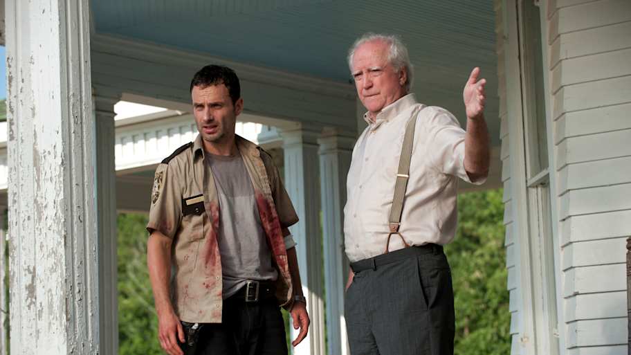 All 6 settlements in The Walking Dead ranked by survivability