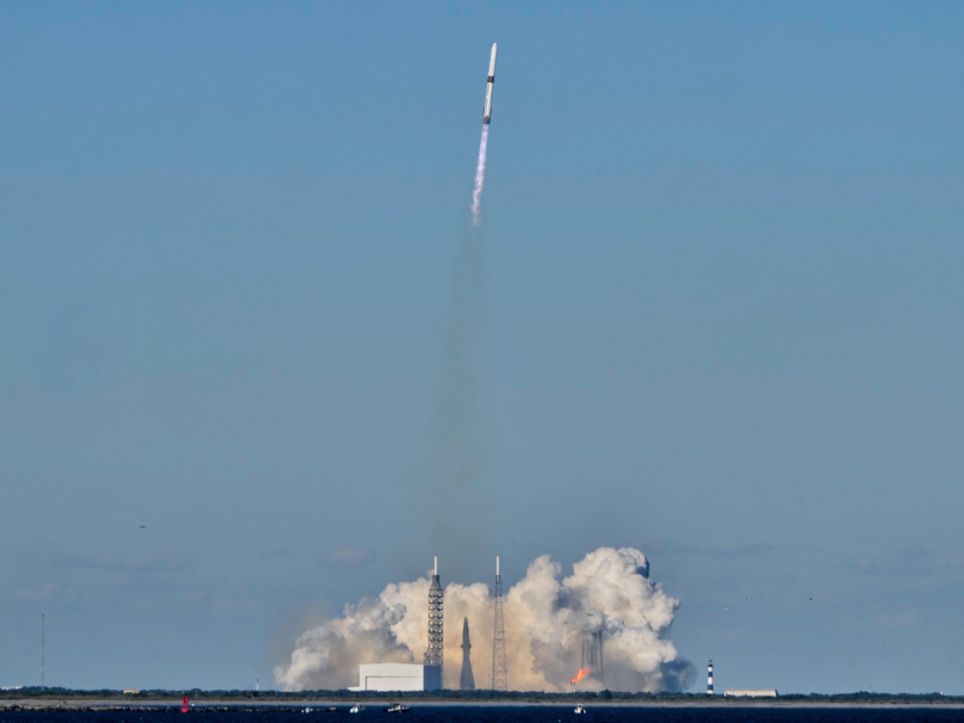 Bezos-Rakete bringt Mars-Orbiter ins All