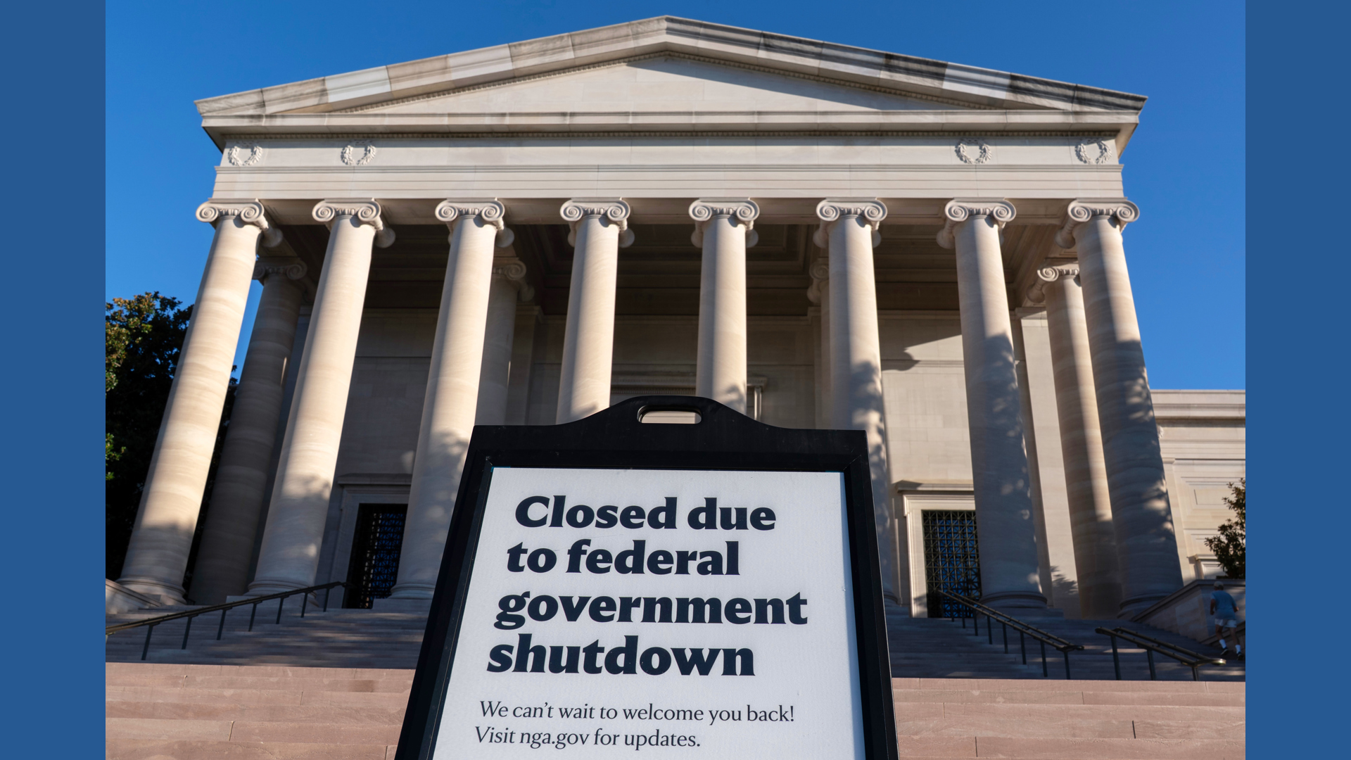 Federal workers return to jobs after government reopens