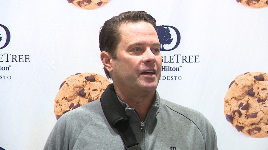 J.T. Snow introduced as first manager of Modesto’s Glow Riders baseball ...