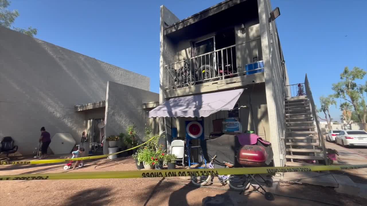 Phoenix apartment fire displaces 11 people, including 6 children