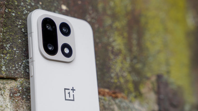OnePlus 15