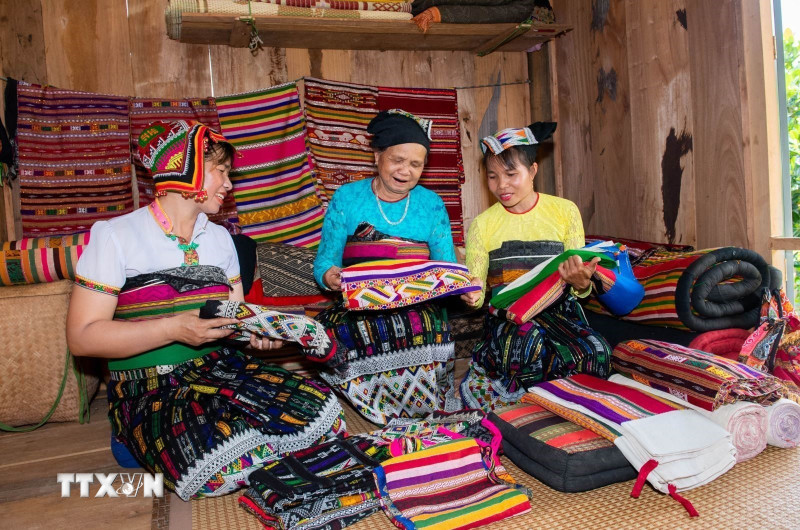 Đề xuất có mục riêng về phát triển toàn diện vùng biên giới, hải đảo