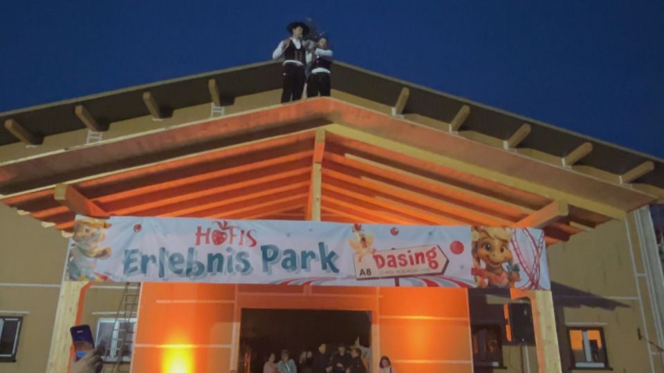 Hebauf für „Hofis Erlebnispark“ in Dasing