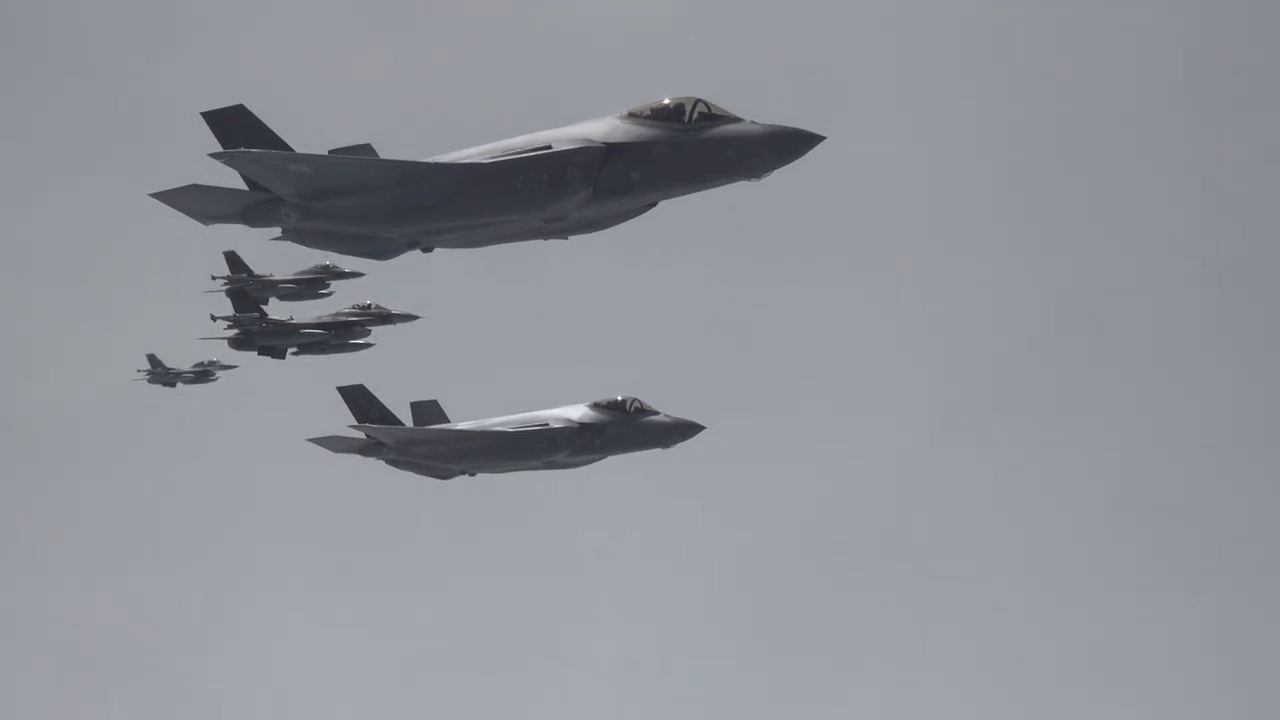 A shiny new look for the world’s most advanced fighter